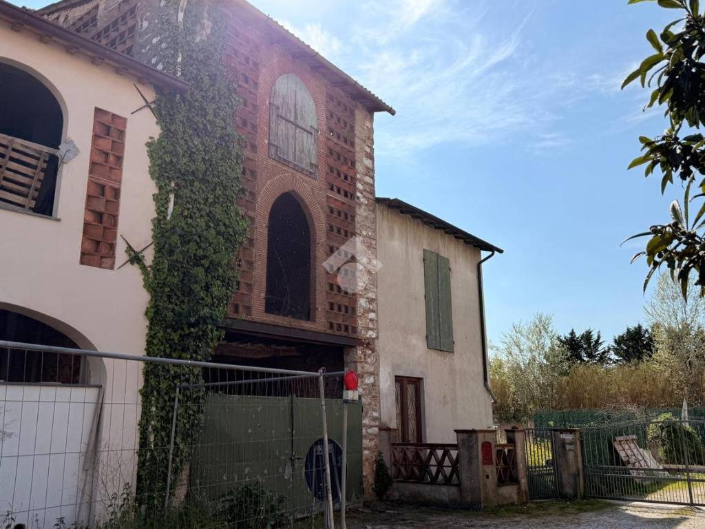 Casa indipendente a Lucca in Traversa Via vecchia II - Foto 3