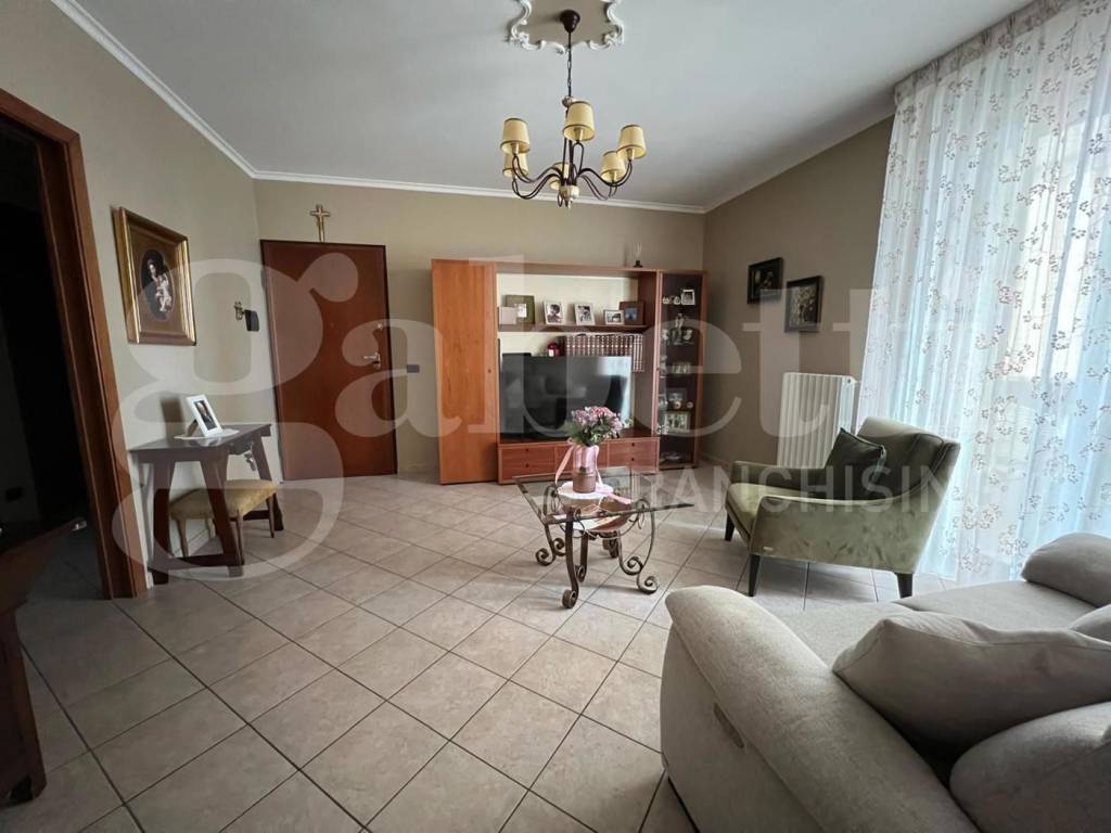 Appartamento a Andria in VIA RUBINO LACARRA, 5 - Foto 2