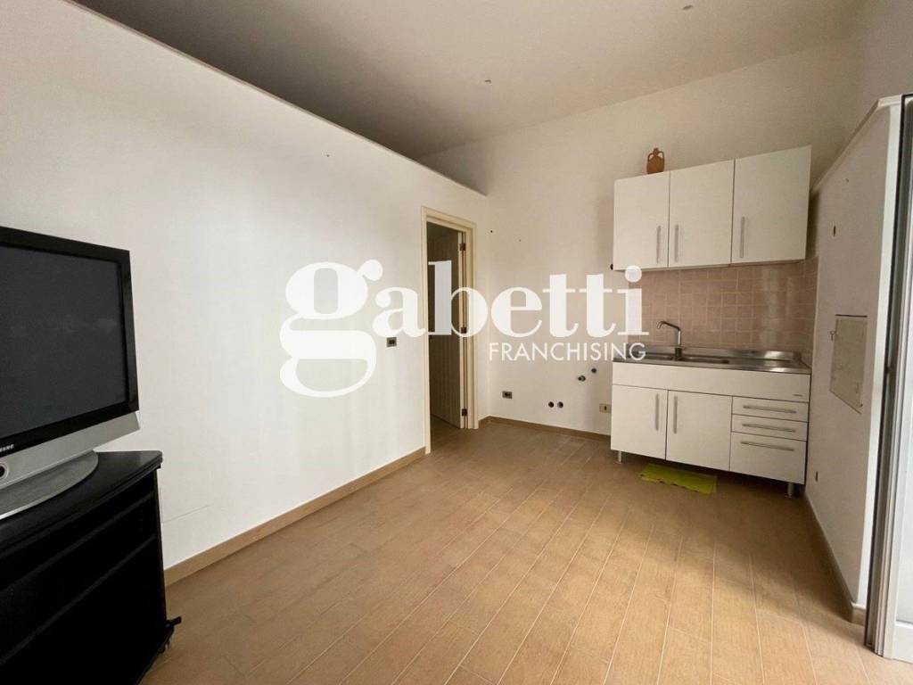 Appartamento a Andria in VIA SILVIO PELLICO, 5 - Foto 4