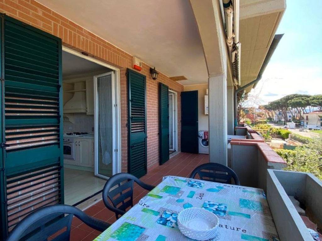Appartamento a Follonica in Via Litoranea - Foto 3