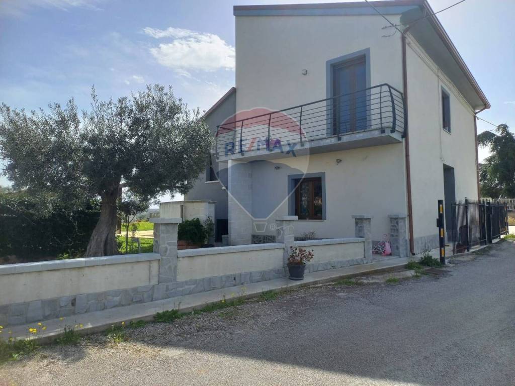 Casa indipendente a Giuliano teatino in Via San Rocco, 340 - Foto 3