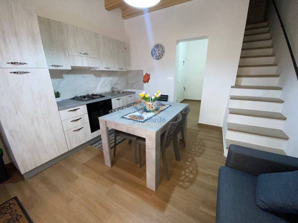 Casa indipendente a Castellammare del golfo in Via Calcara - Foto 2