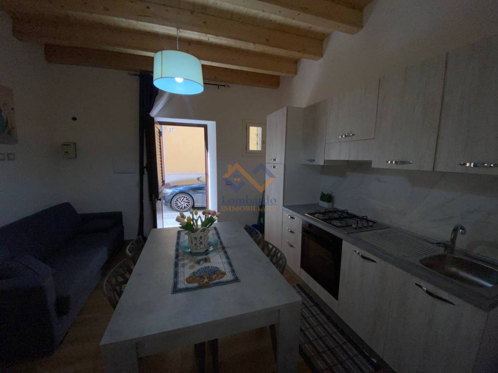Casa indipendente a Castellammare del golfo in Via Calcara - Foto 4
