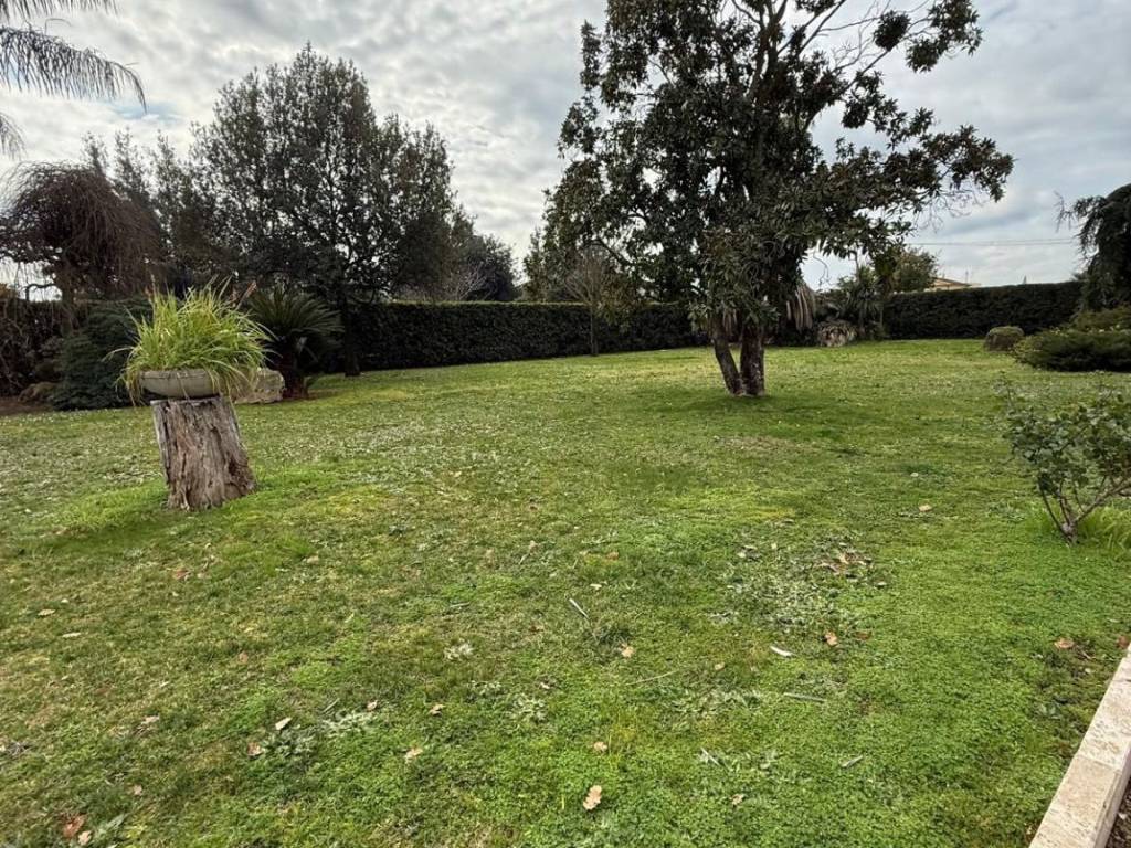 Terreno a Cisterna di latina in Via Provinciale Per Latina - Foto 5