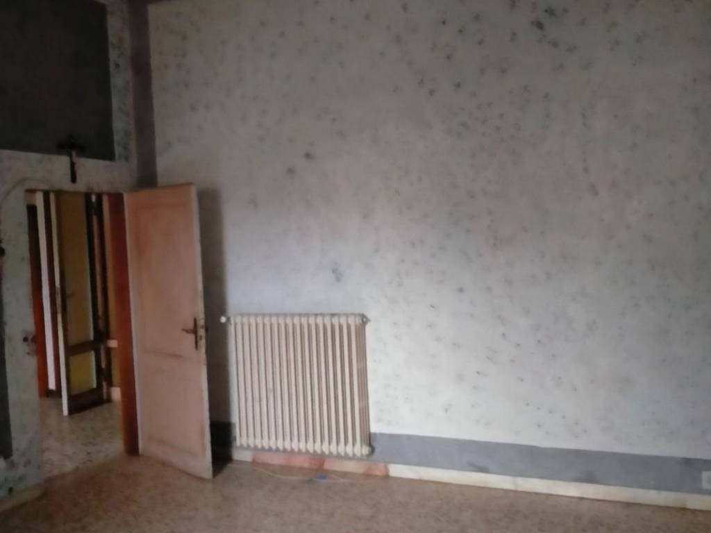 Casa indipendente a Castelfranco piandisco in Via Vittorio Emanuele - Foto 2