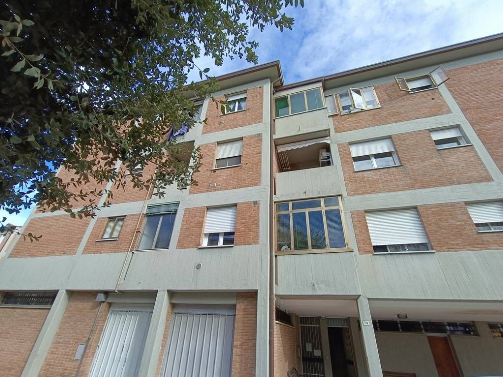 Appartamento a Lugo in Via Marche, 19 - Foto 3