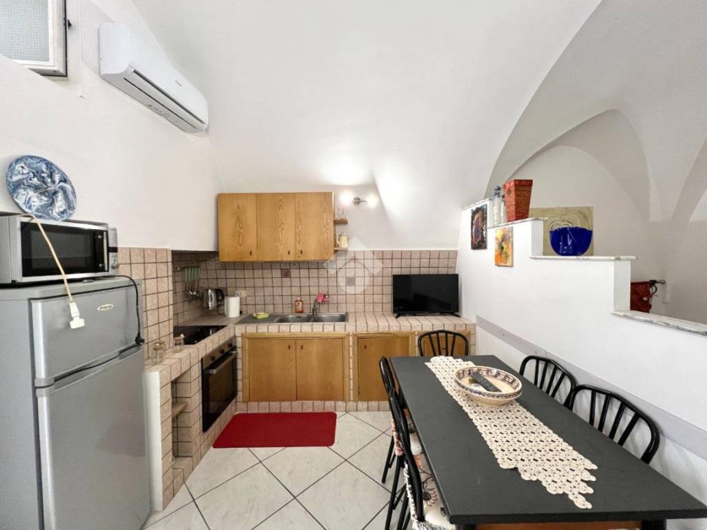 Casa indipendente a Ceglie messapica in Vico I Murigini, 21 - Foto 3