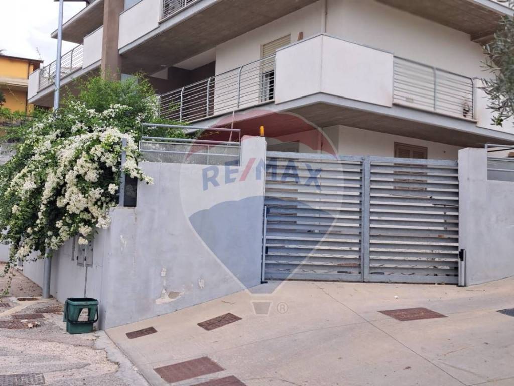 Appartamento a Montesilvano in Via Alcide De Gaspari - Foto 5