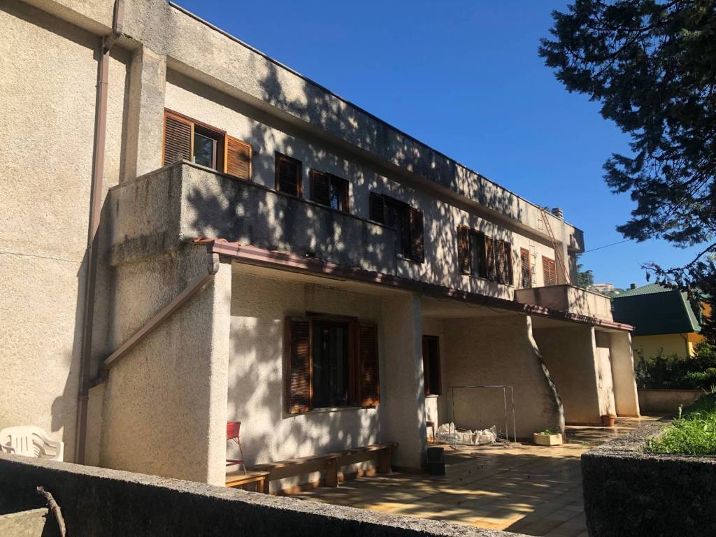 Villa a Carolei in Via Puglia, 9 - Foto 2