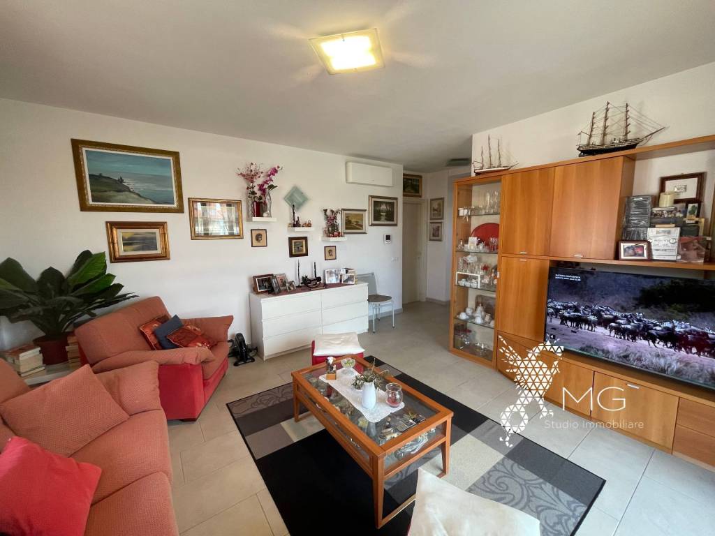 Appartamento a Rosignano marittimo in Via Galileo Ferraris - Foto 4