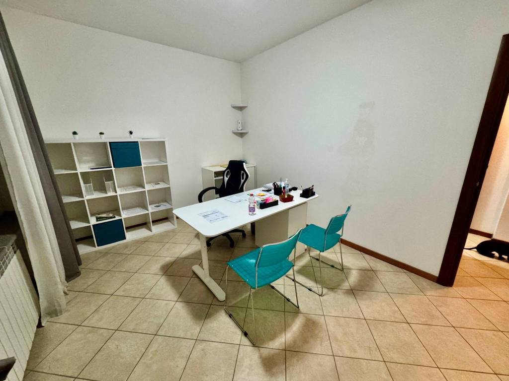 Appartamento a Piacenza in Via Umberto Locati - Foto 5