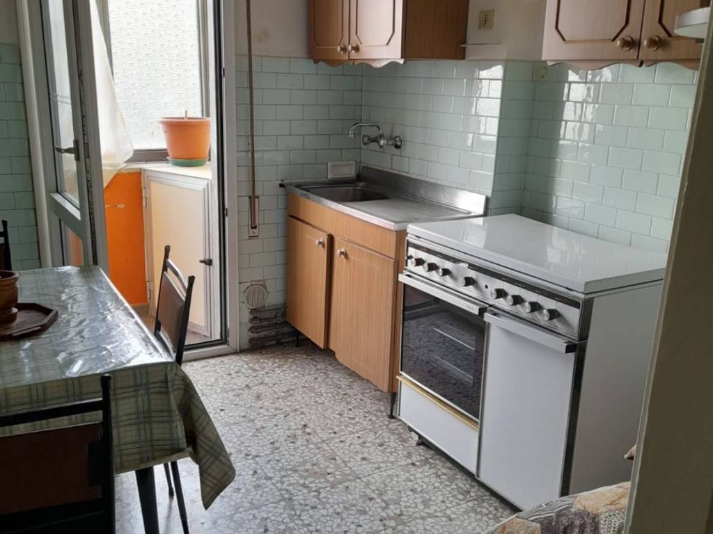 Appartamento a Potenza in Piazza Emanuele Gianturco - Foto 5