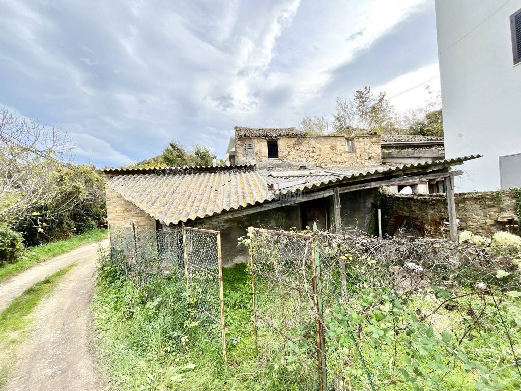 Casa indipendente a Pescara in Strada Colle Renazzo, 87 - Foto 2