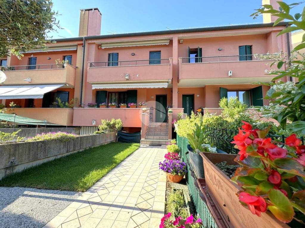 Villetta a schiera a Salzano in Via Friuli - Foto 5