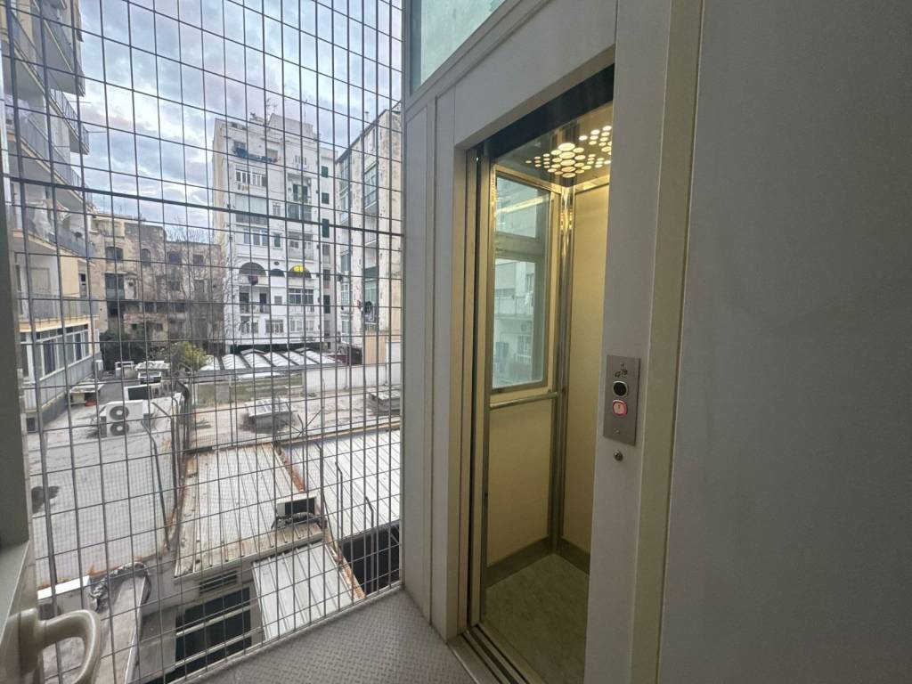 Appartamento a Bari in Via Sagarriga Visconti - Foto 4