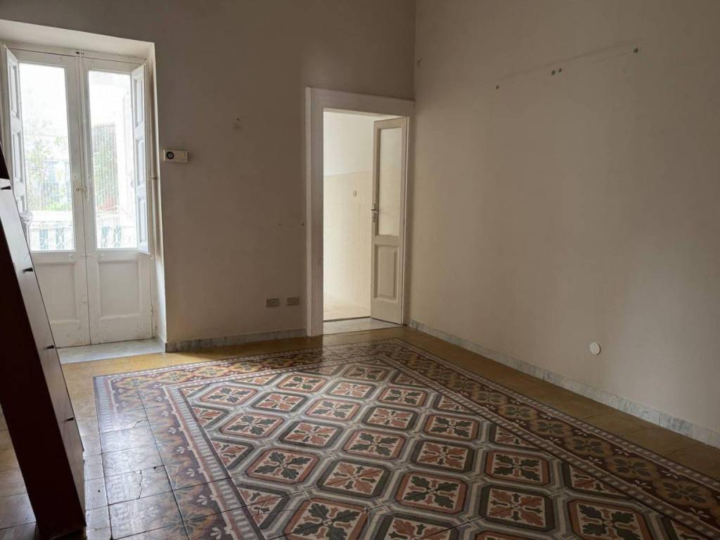 Appartamento a Taranto in Via Regina Elena, 111 - Foto 4