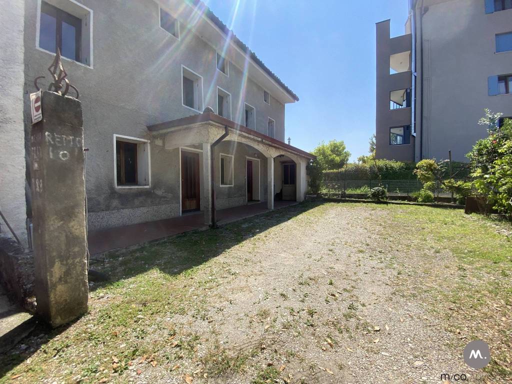 Casa indipendente a Pordenone in Via Generale Antonio Cantore, 26 - Foto 4