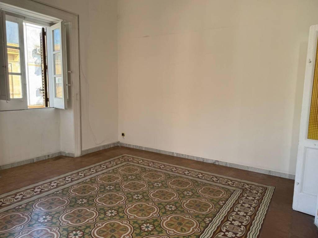 Appartamento a Taranto in Via Regina Elena, 111 - Foto 2