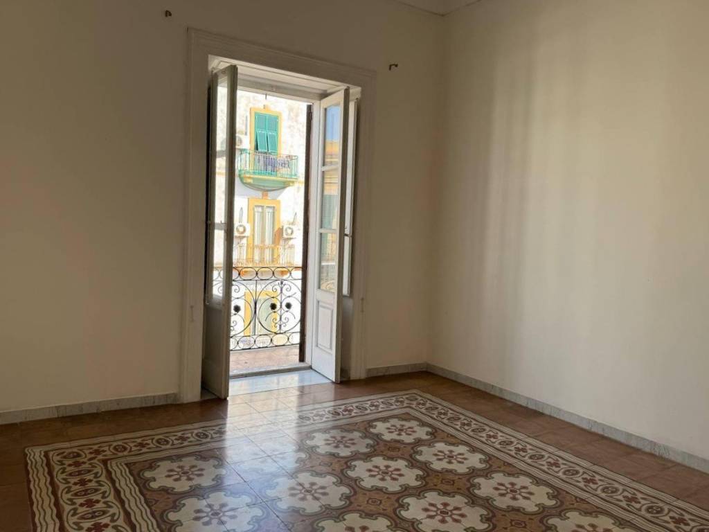 Appartamento a Taranto in Via Regina Elena, 111 - Foto 3