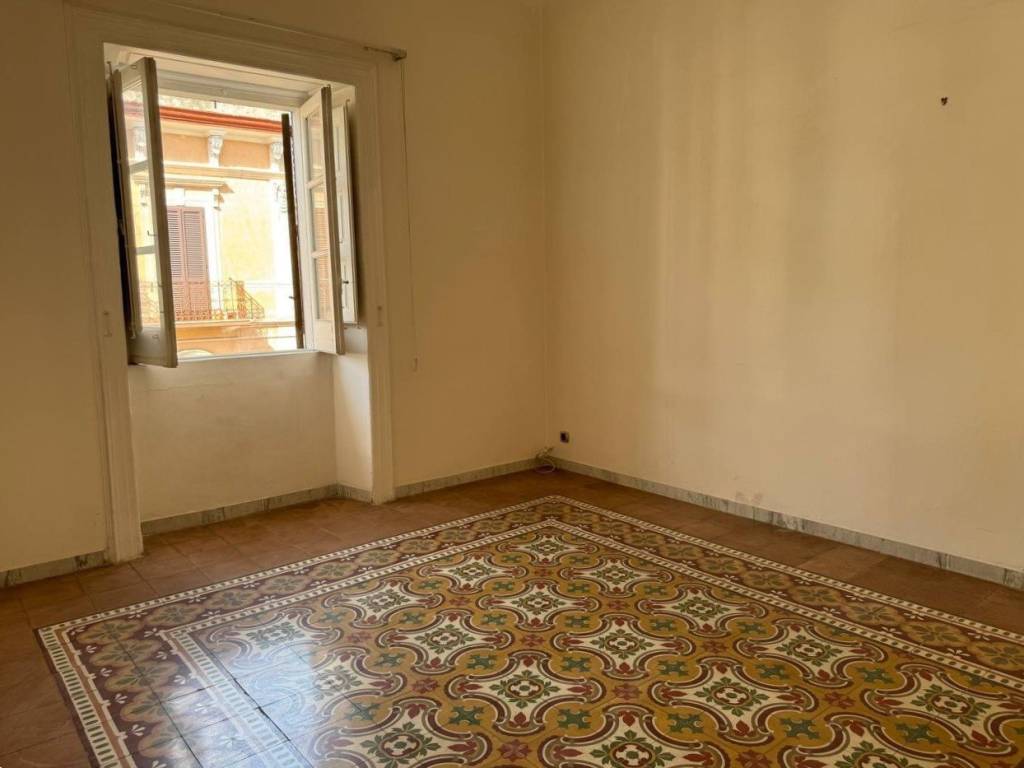 Appartamento a Taranto in Via Regina Elena, 111 - Foto 5
