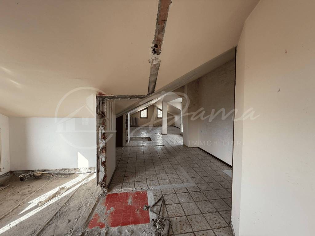 Attico / mansarda a Asti in Corso Dante Alighieri, 203 - Foto 2