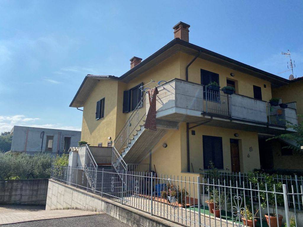 Appartamento a Castiglione del lago in Via XXV Aprile, 3 - Foto 3