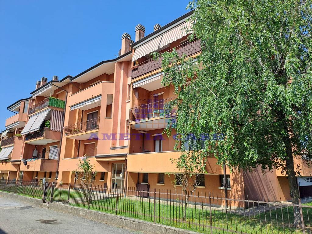 Appartamento a Verderio in Via Sandro Pertini - Foto 2