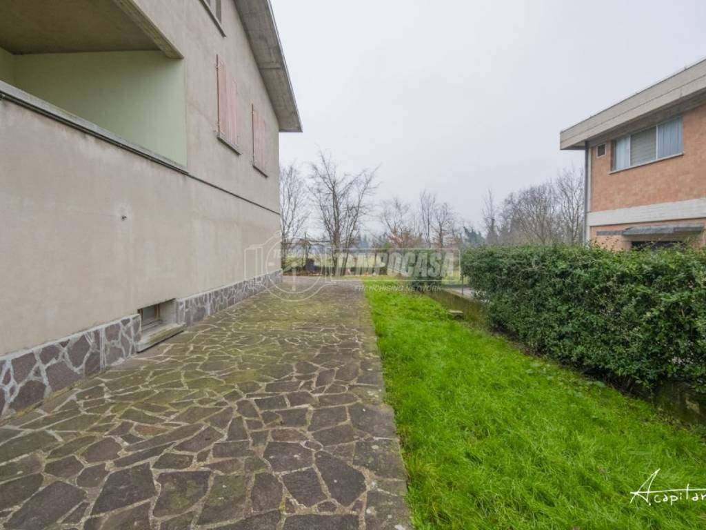 Casa indipendente a Albinea in Via Vittorio Emanuele II, 43 - Foto 2