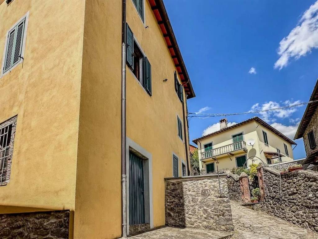 Rustico / casale a Barga in Via Del Saltello, 4 - Foto 4