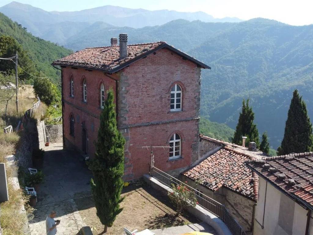 Rustico / casale a Barga in Via Del Saltello, 1 - Foto 2