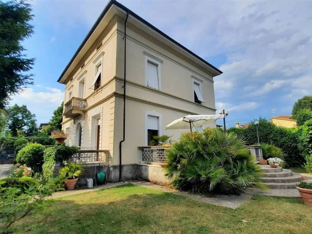 Villa a Barga in Via Roma S.N.C. - Foto 3