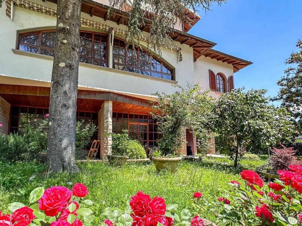 Villa a Barga in Via Della Repubblica, 32 - Foto 3