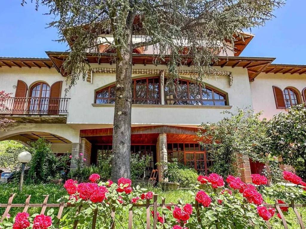Villa a Barga in Via Della Repubblica, 32 - Foto 5