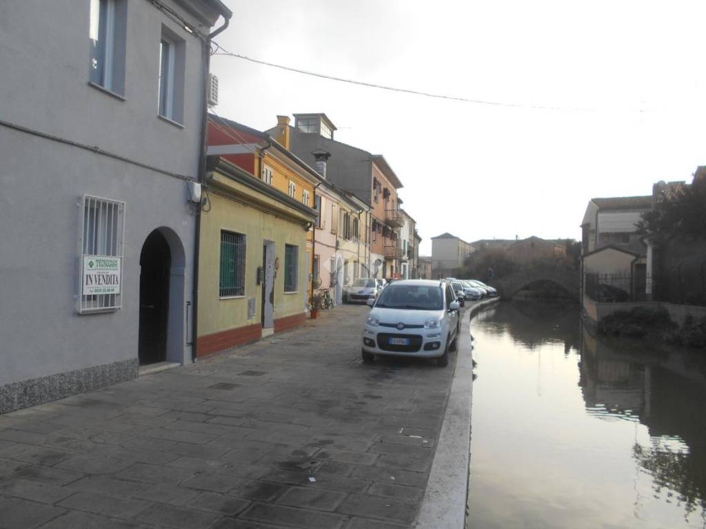 Appartamento a Comacchio in Via Antonio Gramsci, 64 - Foto 2