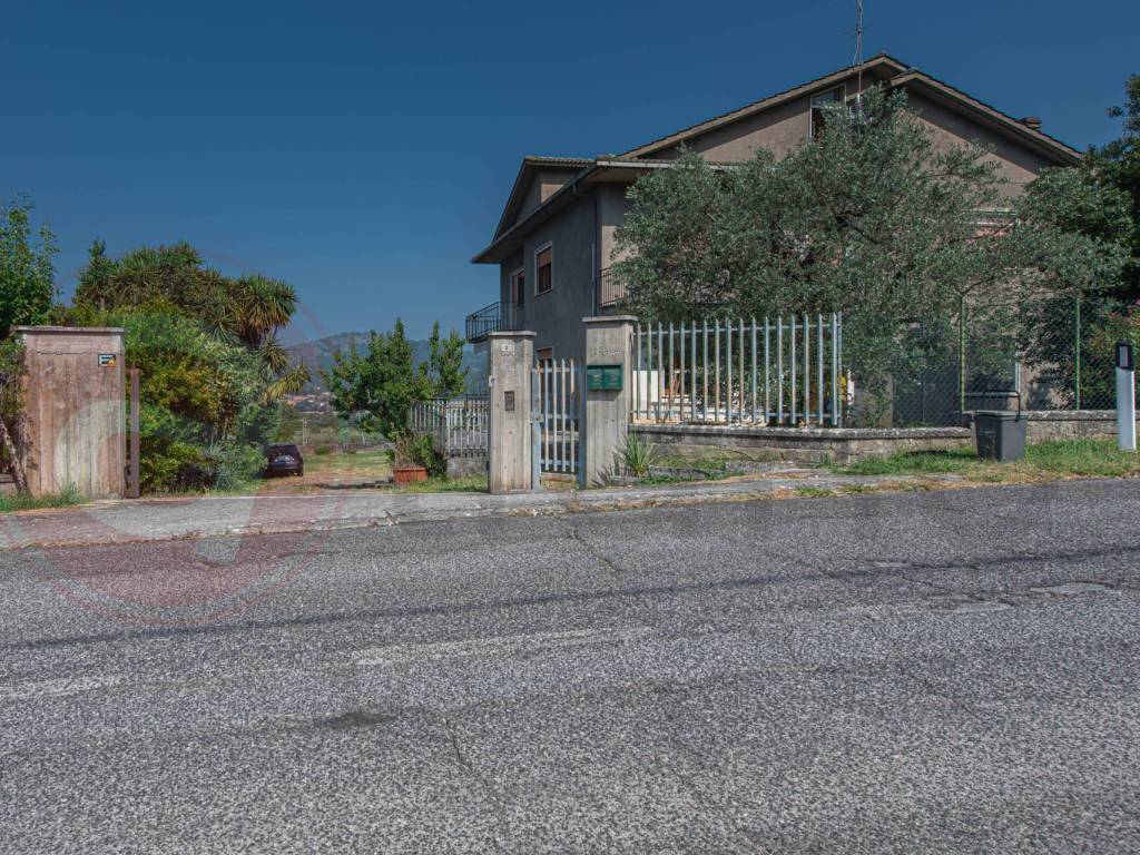 Casa indipendente a Roccasecca in Via Montello, 2 - Foto 4