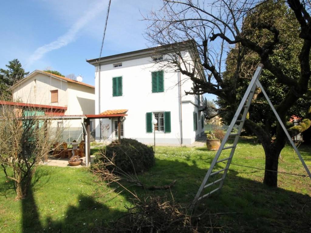 Villa a Lucca in Via Santa Maria del Giudice, , 55100 - Foto 5