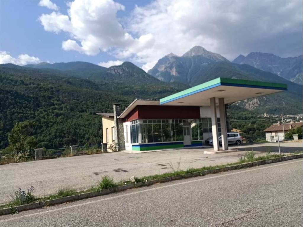 Palazzo / stabile a Nus in via Aosta - Foto 2