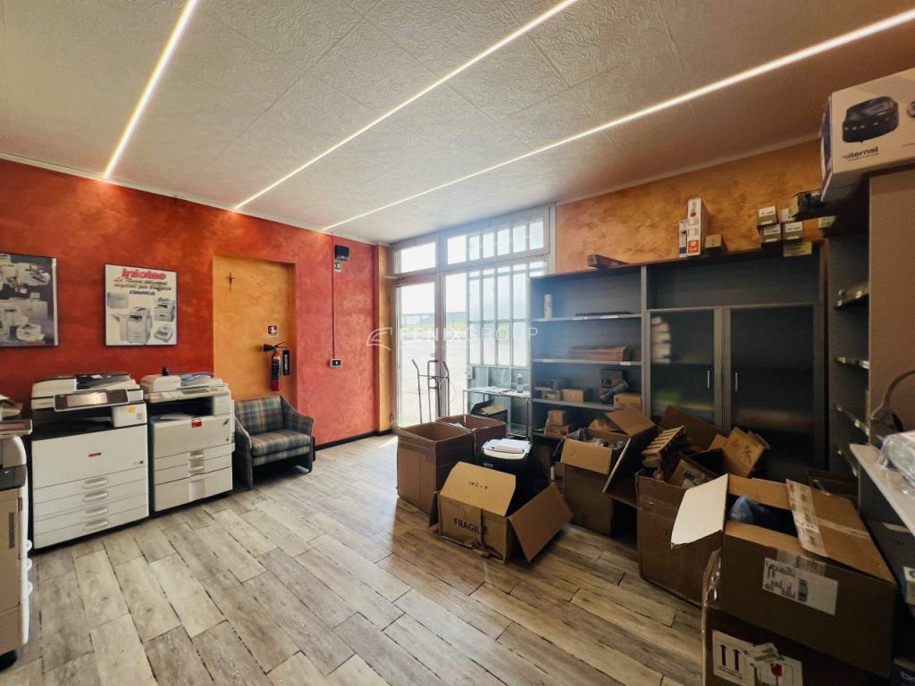 Immobile a Noventa padovana in Viale della Navigazione Interna, 82 - Foto 3
