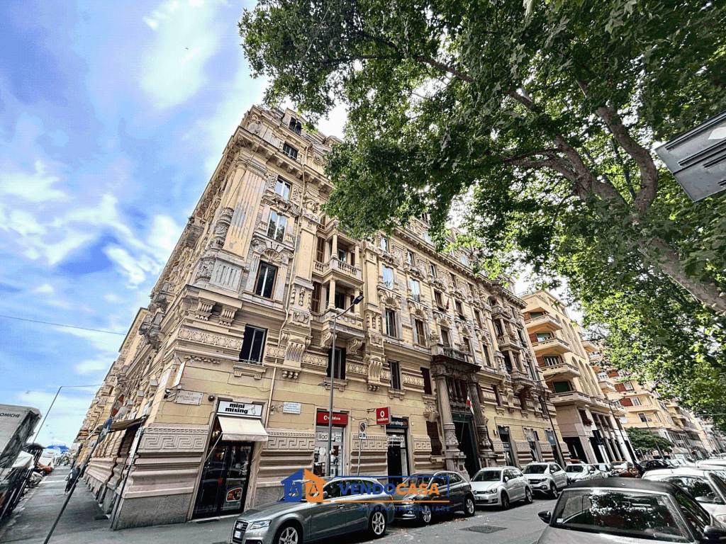 Appartamento a Genova in Via Antonio Cecchi, 2 - Foto 2