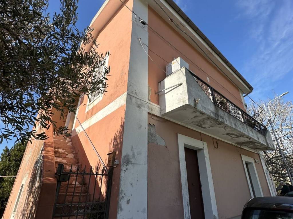 Appartamento a Catanzaro in Viale Vincenzo Gattoleo - Foto 2