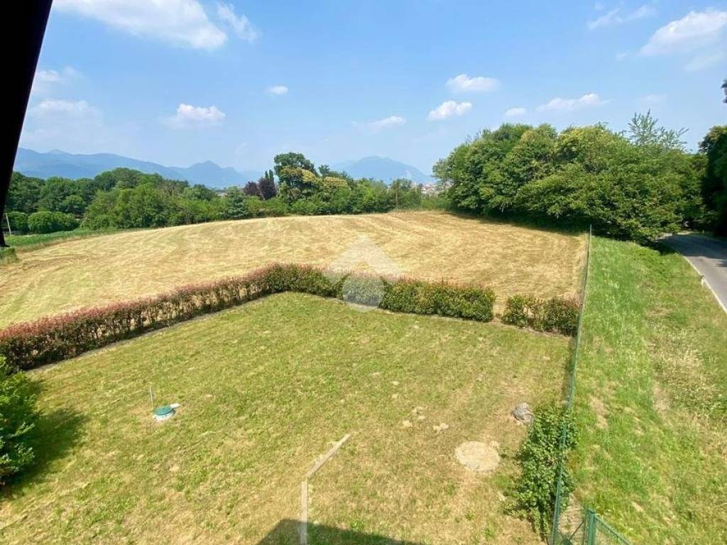 Casa indipendente a Alzate brianza in Via Papa Giovanni XXIII, 1328 - Foto 2