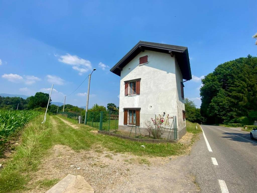 Casa indipendente a Alzate brianza in Via Papa Giovanni XXIII, 1328 - Foto 3