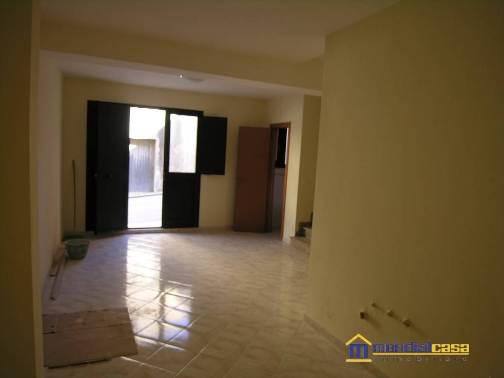 Casa indipendente a Pachino in via Roma angolo via Bixio - Foto 5