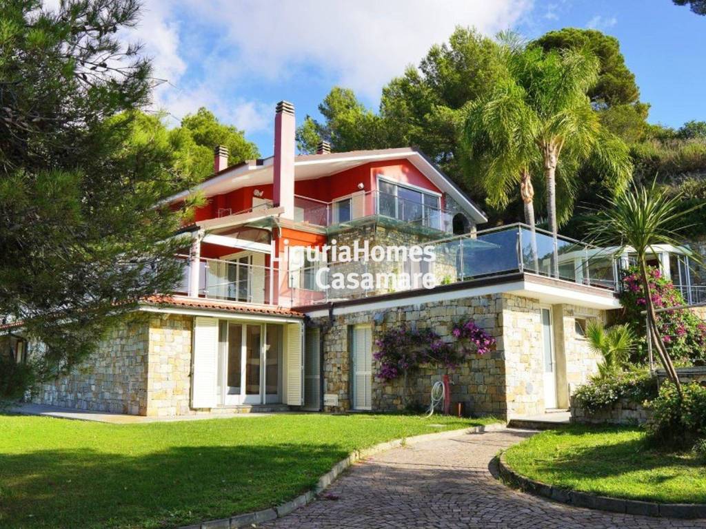 Villa a Imperia in Via Nostra Signora delle Grazie, 15 - Foto 2