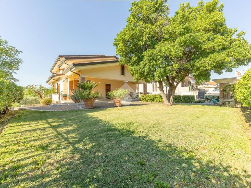 Villa a Frosinone in Via Meringo Alto, 43 - Foto 3