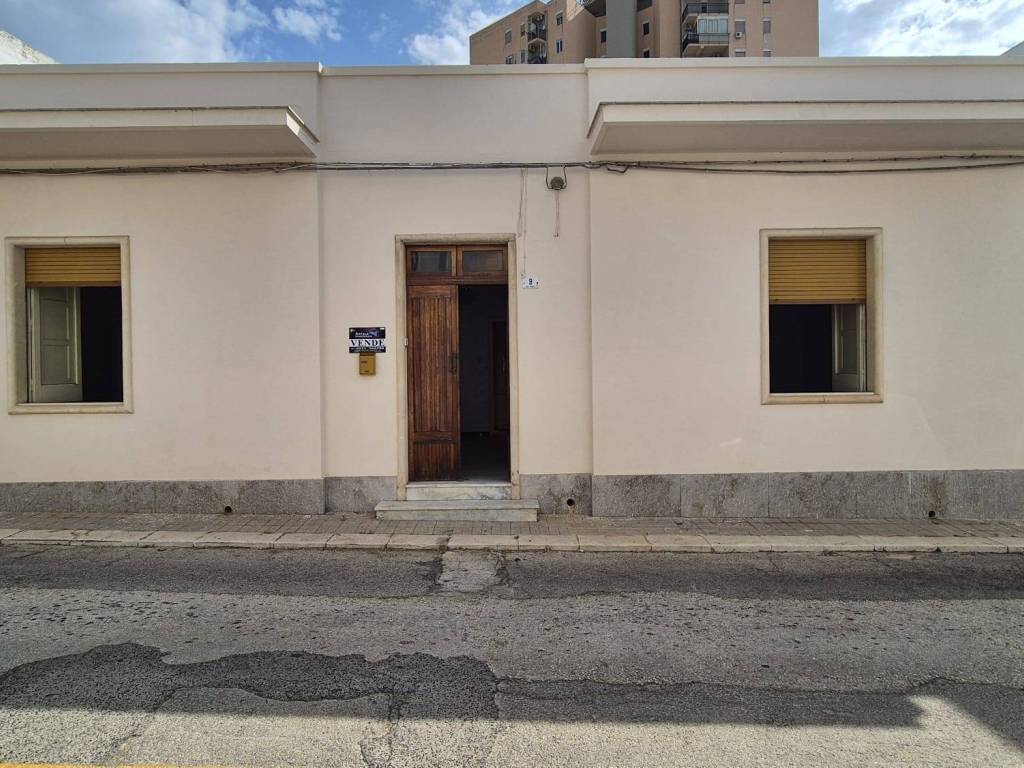 Casa indipendente a Avola in Via Piave - Foto 2