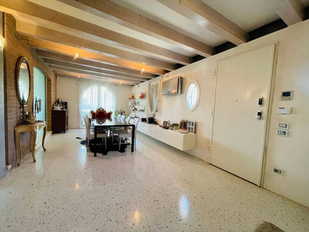 Villa a Venezia in Via Gobbi, 10 - Foto 3