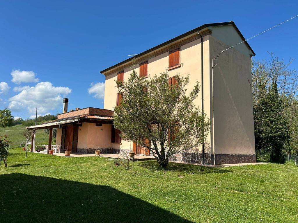 Villa a Alta val tidone in Località Casa-Sbarra - Foto 3