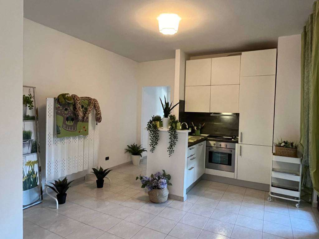 Appartamento a Roma in Viale della Torre di Pratolungo, 9 - Foto 1