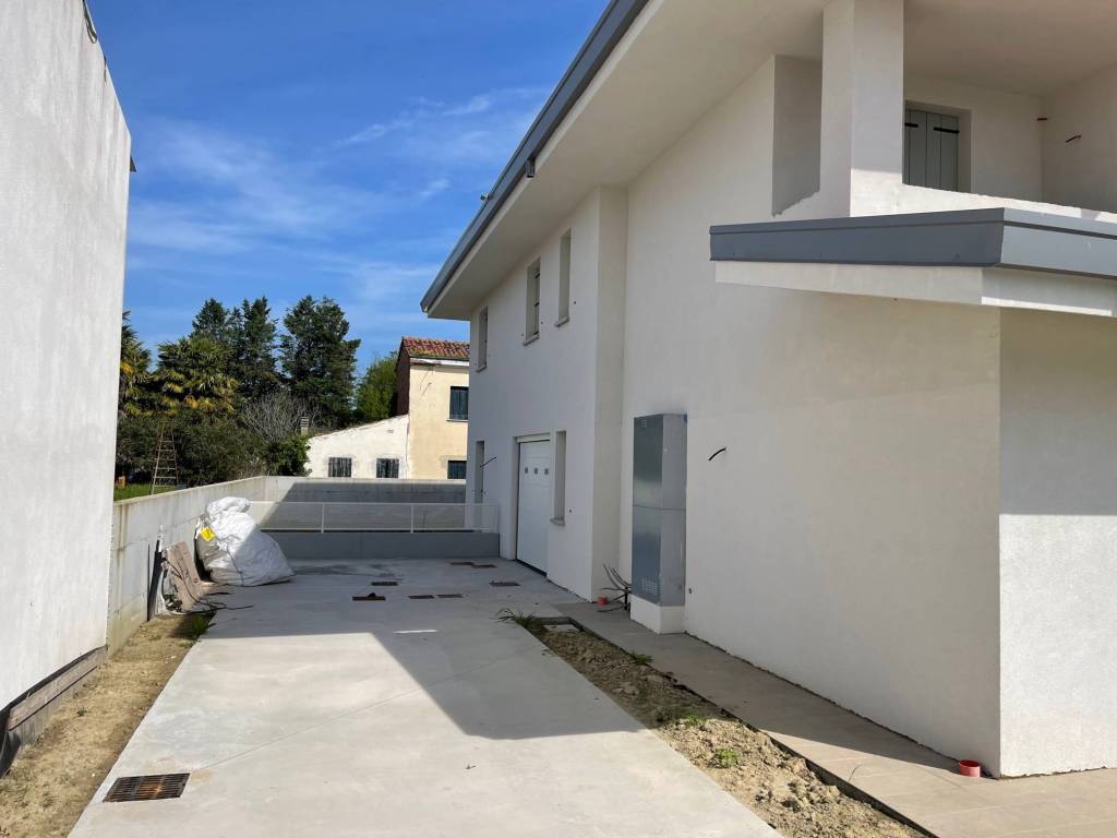 Villetta a schiera a Rovigo in Via Vincenzo Chiarugi - Foto 2